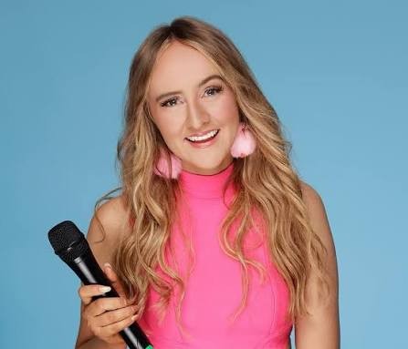 Georgina Humphries with microphone